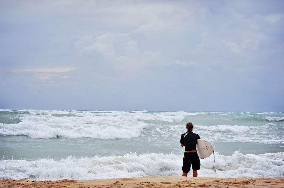 Surfing in cayman